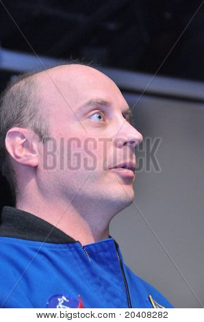 นักบินอวกาศอเมริกัน Garrett Reisman