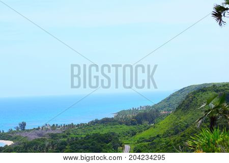 picture took of a cost at the east of Cuba beach