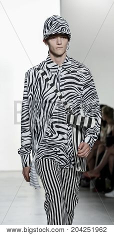 Hakan Akkaya Spring/summer 2018