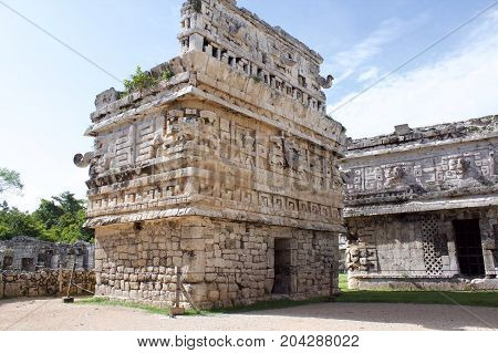 Maya building in Chichen Itza (next to Cancun)