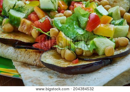 Mediterranean Chickpea Salad With Za’atar And Eggplant