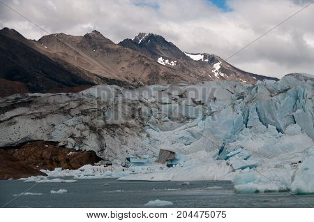 Viedma forms one of the largest glaciers in the Santa Cruz province in Argentina.