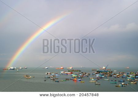 Радуга над морем