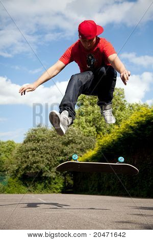 Конькобежец, выполнение Heelflip