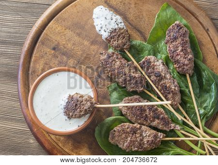 Beef Cabobs With Tzatziki Sauce