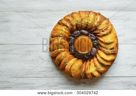 Qatayef, Arabic Sweets For Ramadan. Fried Qatayef.