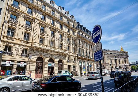 Paris, France - June 29, 2015: Rue Auber, View Of The Palais Or Opera Garnier & The National Academy