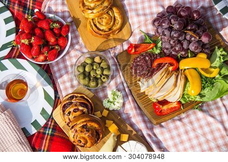 Beautiful Delicious Picnic Food Chopped Cheese Of Different Types On The Board On A Pink
Picnic Shee