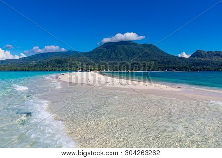 White Island
Camiguin
Philippines
April 23, 2018
The Beautiful Setting Of White Island