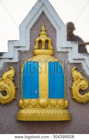 Bell Statue At  Wat Rakhang Khositaram Bangkok ,thailand