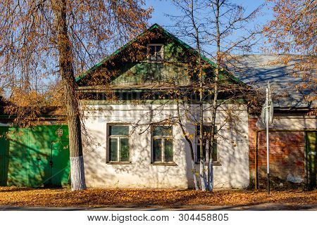 Borovsk, Russia - October 2018: Wooden House Of Traditional Architecture In The City Of Borovsk