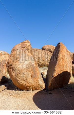 Big Boulders Split In Two, Devil Marbels, Northern Territory, Australia