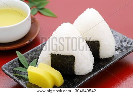 Onigiri, Japanese Food, Japanese Rice Ball, Rice Triangle With Seaweed