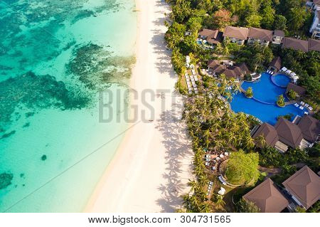Beautiful Punta Bunga Beach On Boracay Island, Philippines.hotels Near The Beach In Sunny Weather. T