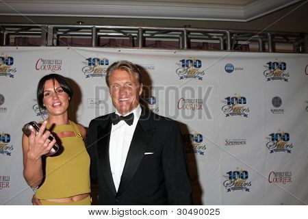 LOS ANGELES - FEB 26: Dolph Lundgren ankommer til 