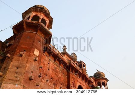 View Of The Old Ancient Indian Palace On The Chet Singh Ghat Near Ganges River, Varanasi, India