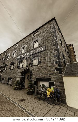 Oban, Scotland  - August 4: Oban Distillery In Oban, Northern Ireland On August 4, 2018 In Oban, Sco