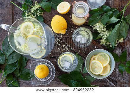 Homemade Lemonade Made With Elderflower Sirup And Slices Of Lemon
