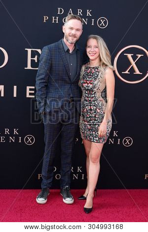 LOS ANGELES - JUN 4:  Shawn Ashmore, Dana Wasdin at the 