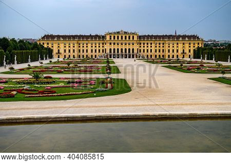 Vienna, Austria - August 29, 2019. Classic View Of Famous Schonbrunn Palace In Vienna