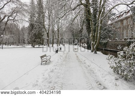 Manor Park In Iłowa In Western Poland In Winter Scenery.\na Small Town Of Iłowa In Western Poland. I