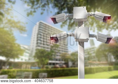 Multi-angle Cctv On Pillar 360 Degree System Background Blast Cipping Path.