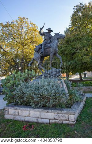 San Marcos, Texas, Usa - November 3, 2020: Statue Of John Coffee Hays Member Of The Texas Rangers.