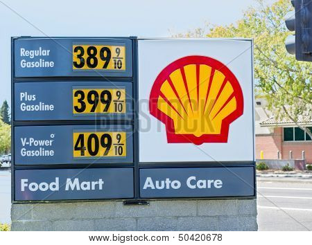 Sacramento, Usa - September 5: High Shell Gas Price On September 5, 2013 In Sacramento, California.
