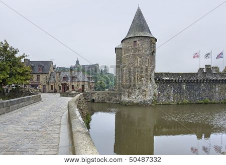 Fougeres