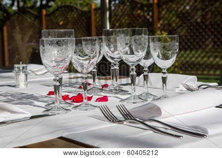 Elegance Table Set Up For Dinning Room