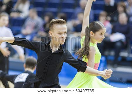 Minsk-belarus, February, 9: Unidentified Dance Couple Performs Youth-2 Latin-american Program On Ogn