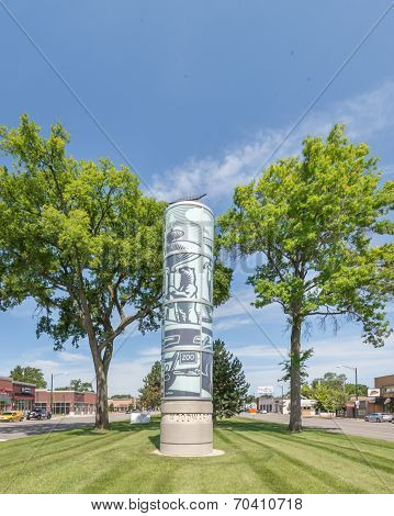 Woodward Avenue Tribute Sculpture, Woodward Dream Cruise, Ferndale