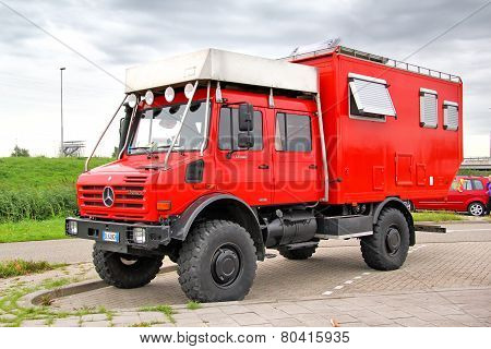Unimog U4000