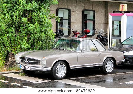 Mercedes-benz W113 280Sl