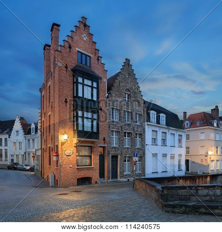 waters of Spiegelrei, Bruges