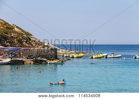 People On The Coast Of Tyrrhenian Sea, Sant Andreas On Elba Island, Italy
