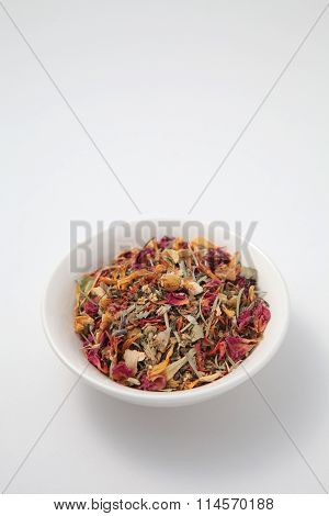 Blend herbal tea leaves