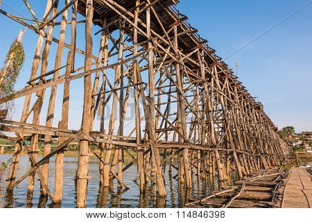 Wooden Bridge (mon Bridge) In Sangkhlaburi District, Kanchanaburi, Thailand