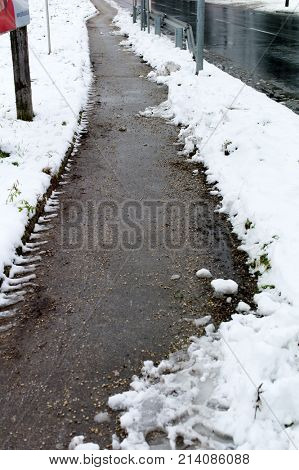 cleared sidewalk snow removal