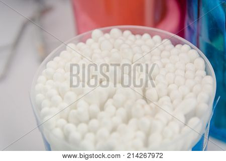 Disposable Q-tips. Q-tips For Face Care.