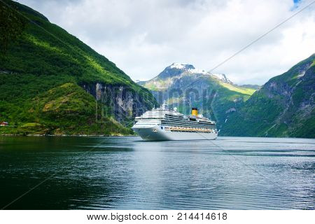 Breathtaking view of Sunnylvsfjorden fjord