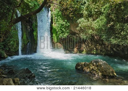 Şelale Banias doğa rezerv