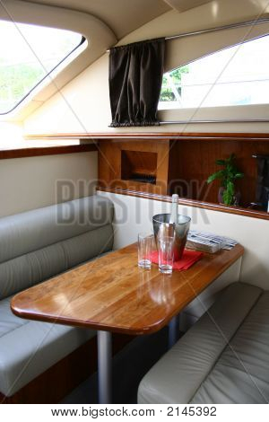 Intérieur du Yacht