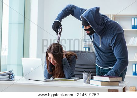 Criminal taking businesswoman as hostage in office