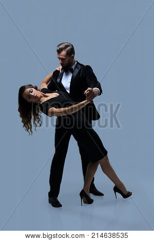 couple dancing social danse (kizomba or bachata or semba)