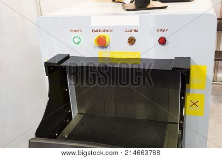 X-ray unit for airport ; control panel