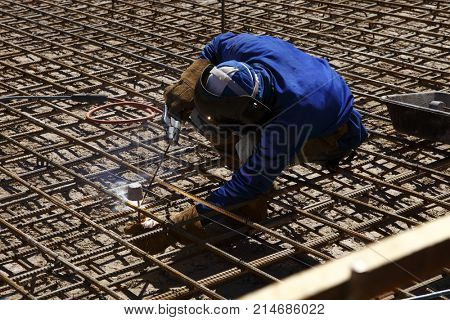 Foundation welding to receive concrete