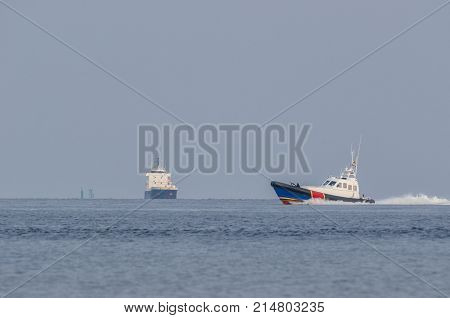 MOTORBOAT - Border Guard boat on patrol