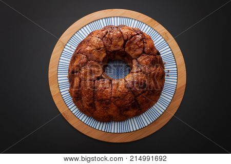 Monkey Bread with Caramel and Cinnamon