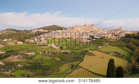 Caltagirone, Sicily, Italy. 3rd January 2019. The Town Of Caltagirone Is Famed For Its Pottery And I